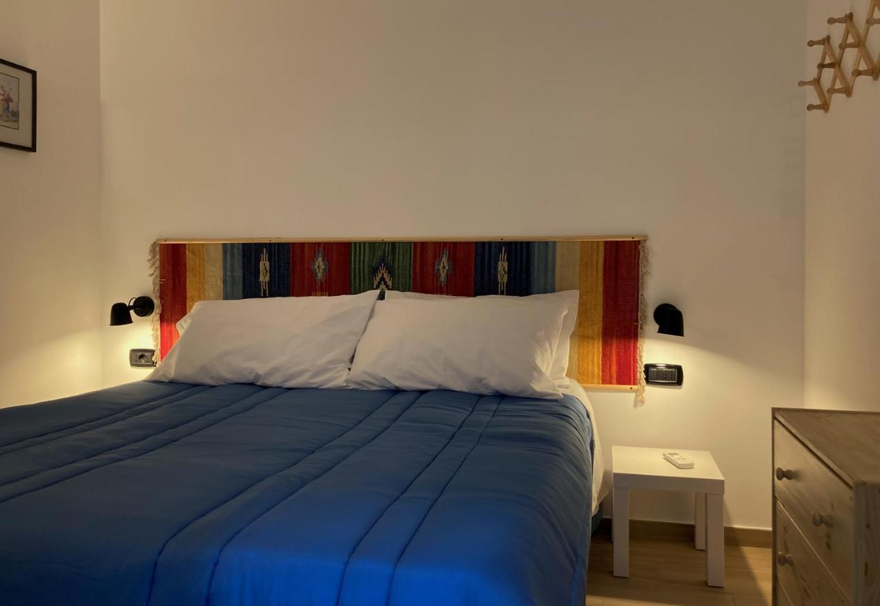 La Casa Blu Nel Cuore Storico Di Napoli Nápoles Exterior foto